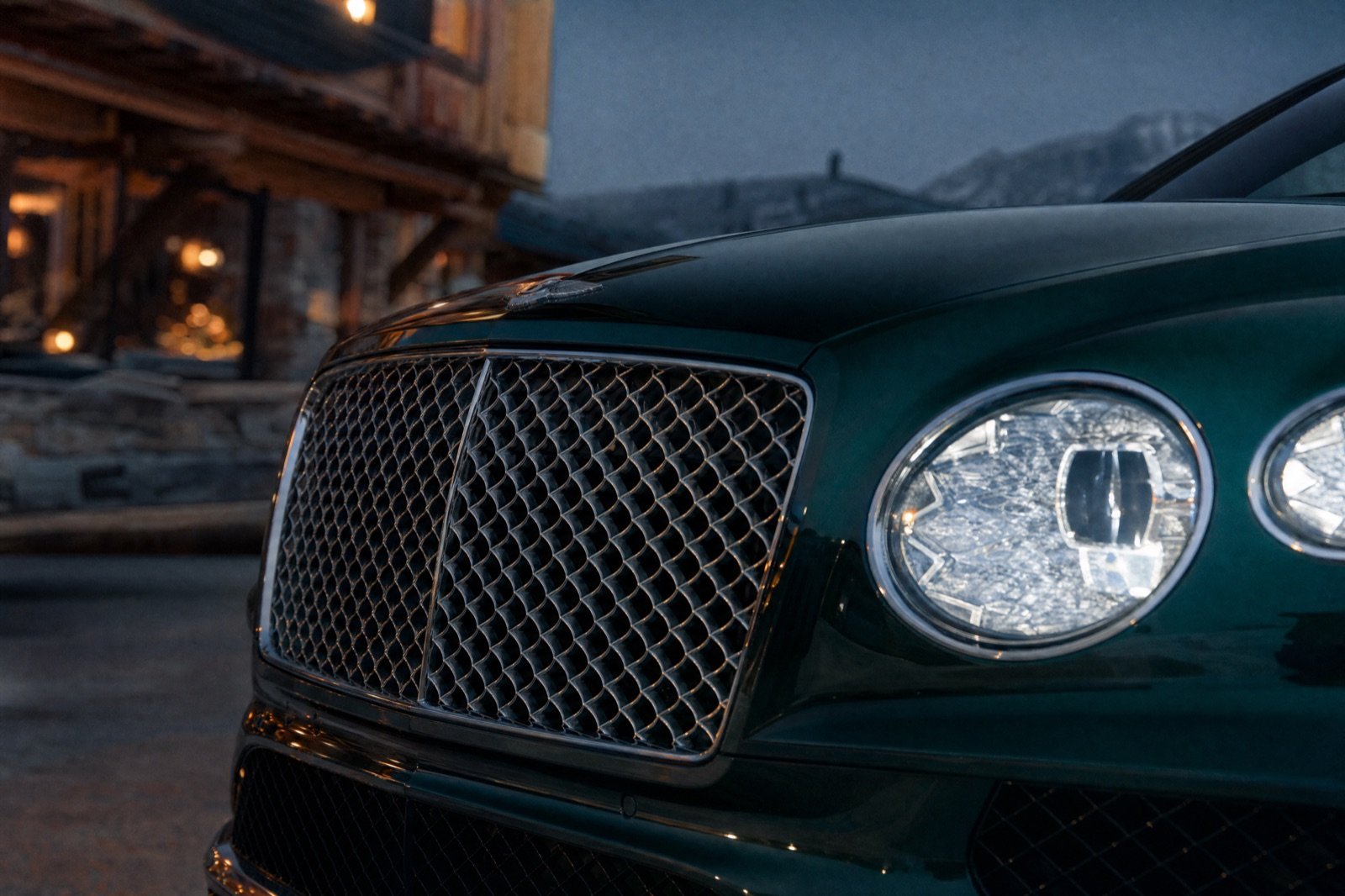 Détail calandre Bentley Bentayga, location Motors Line Alpes